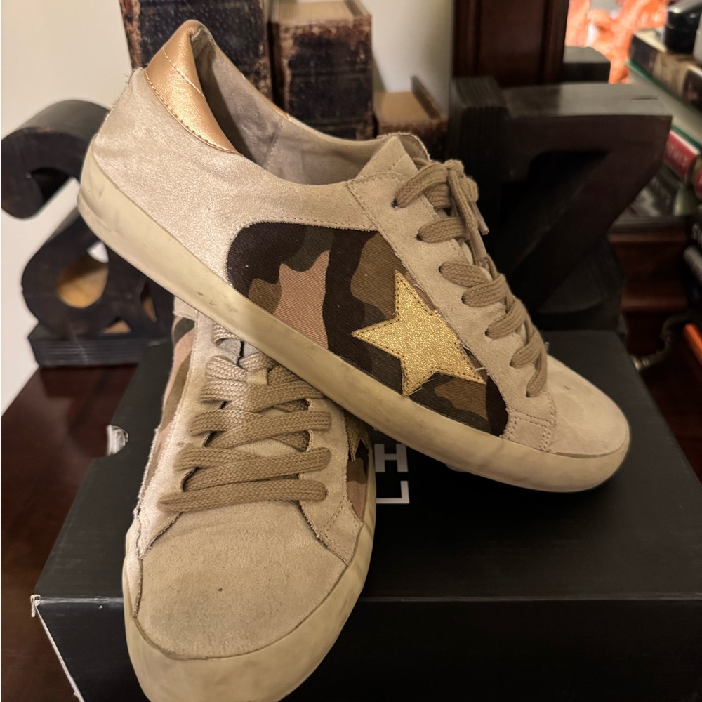 ShuShop Brown and Gold Sneakers Stylish Comfort